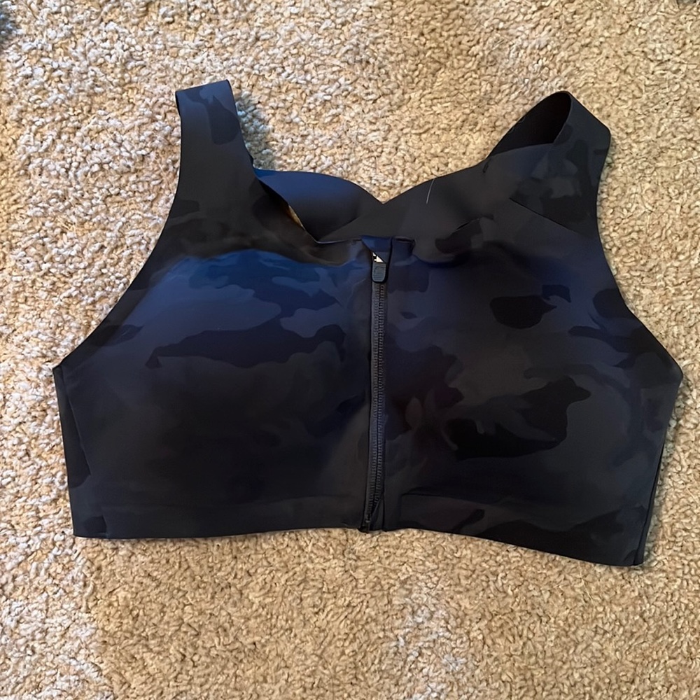 Lululemon Enlite Bra Front Zip 36D